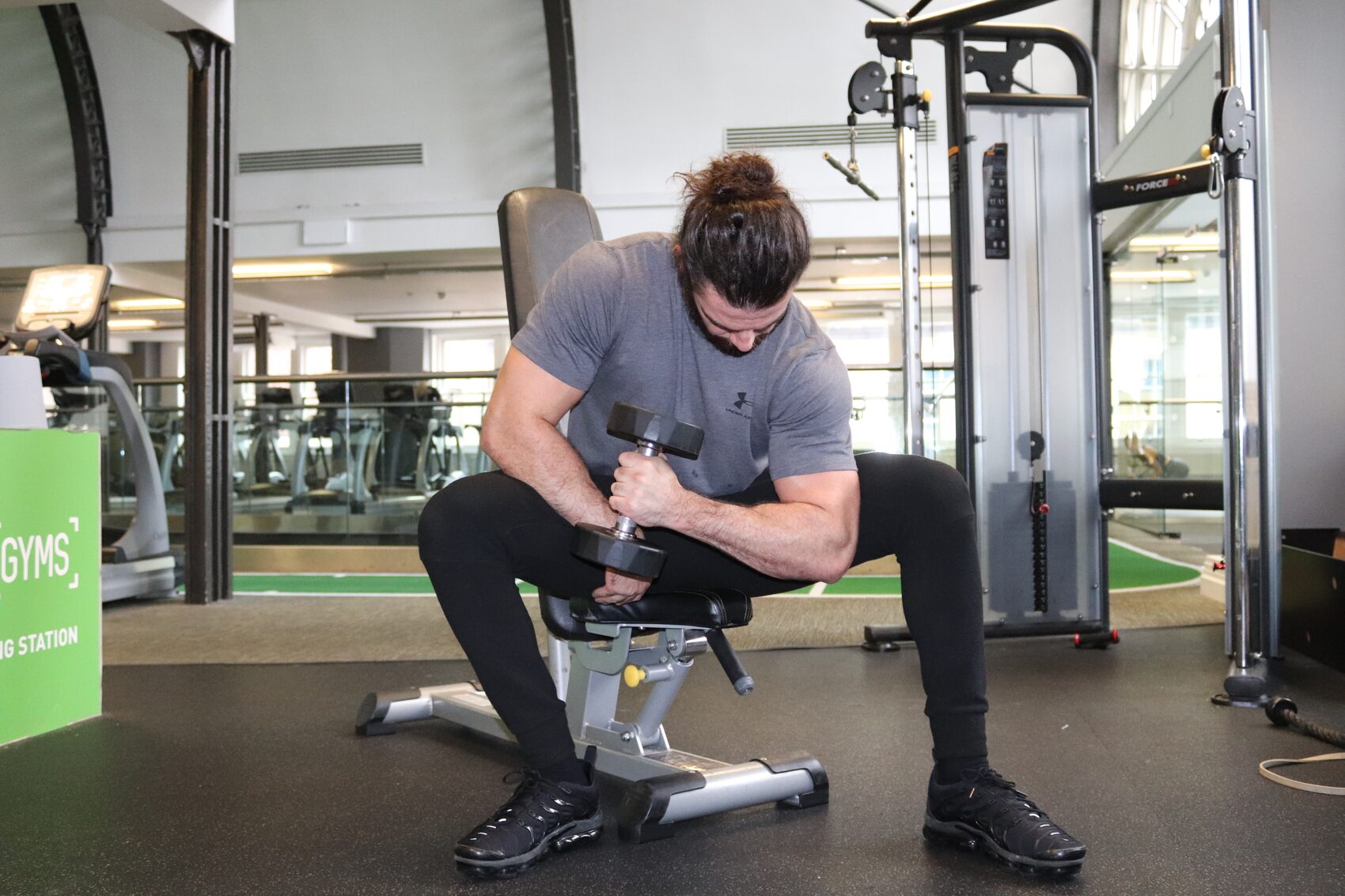 Bicep concentration curl 