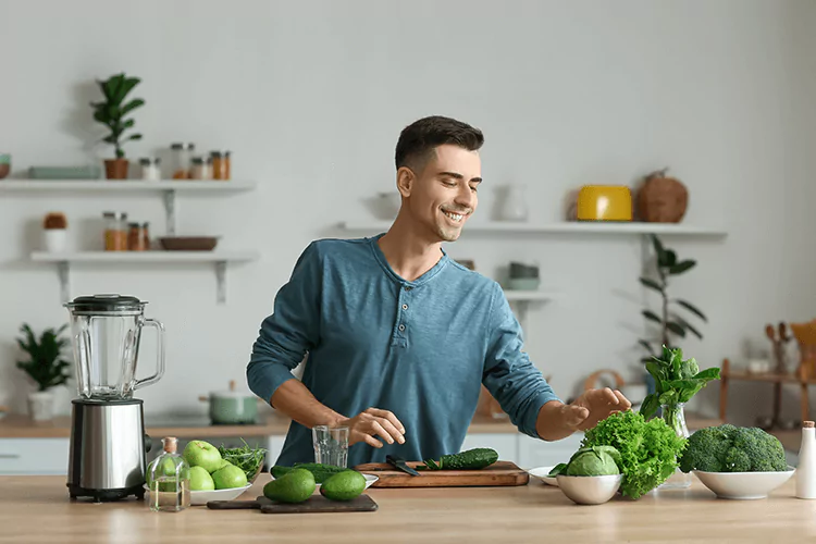 How to Become a Nutritionist For a Sports Team